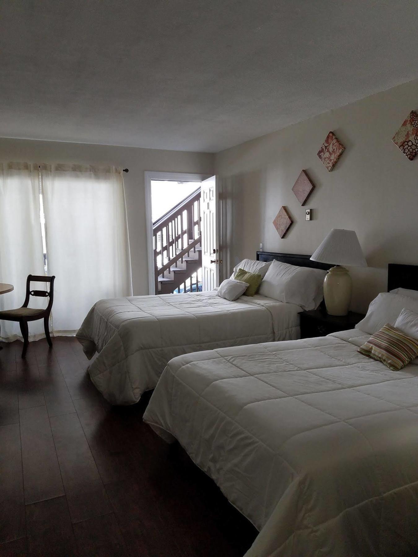 Motel Breakers By The Sea à Hampton Extérieur photo